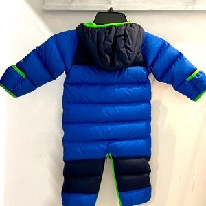 North face 6-12 months snowsuit